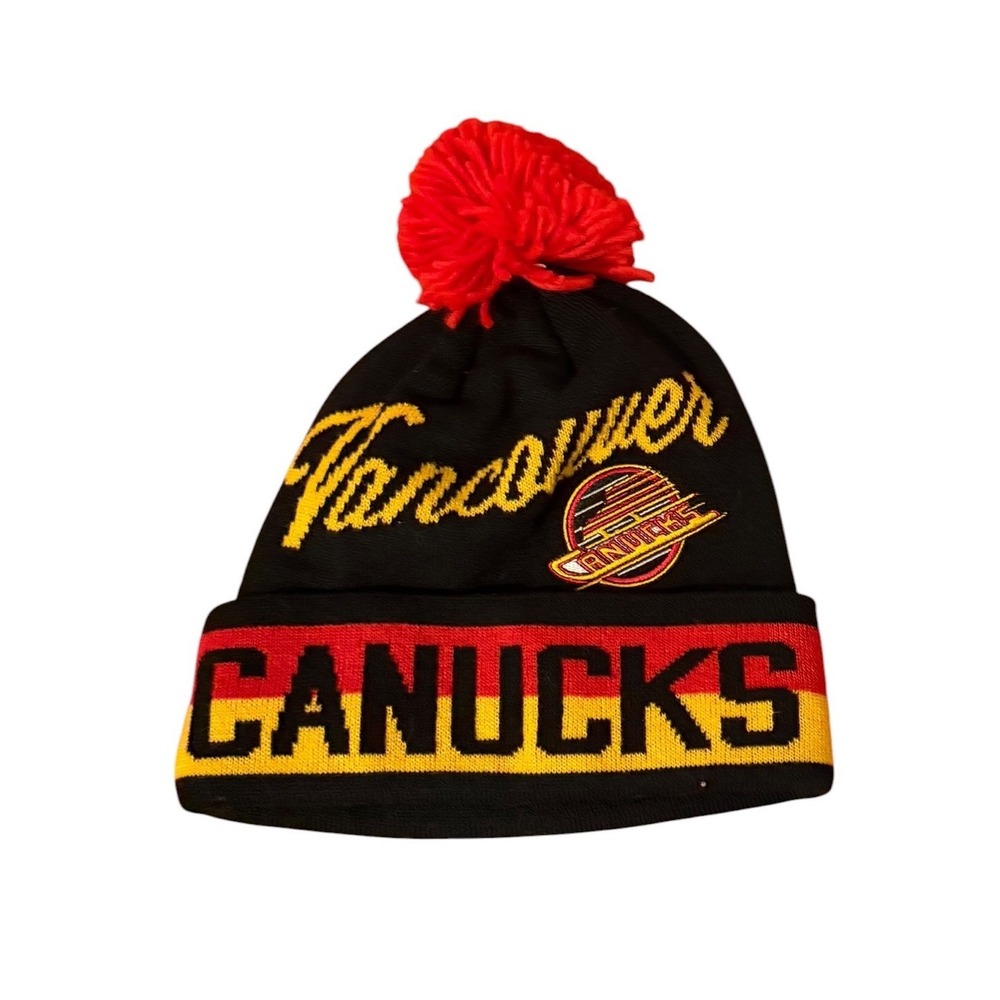 Vintage Vancouver Canucks CCM Beanie Hat Flying Skate Logo Black Red Yellow NHL